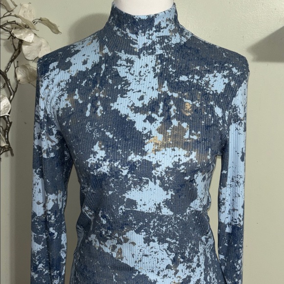 LuLaRoe Abstract Blue and Tan Turtleneck Top - Picture 2 of 4